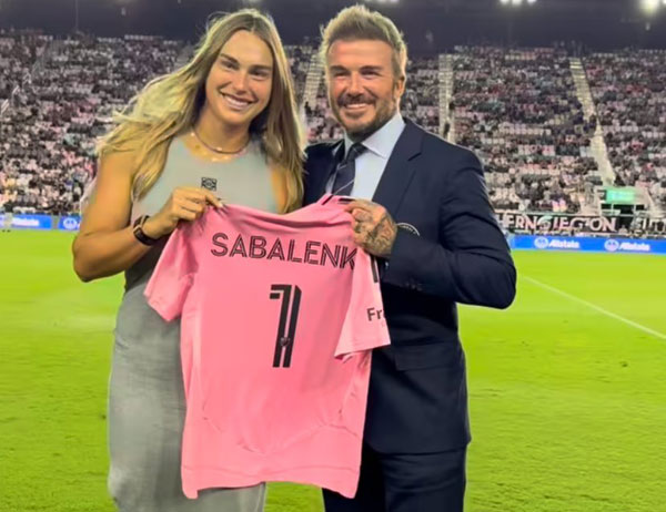 Sabalenka dobila dres od Bekama – sjajan završetak šampionske nedelje