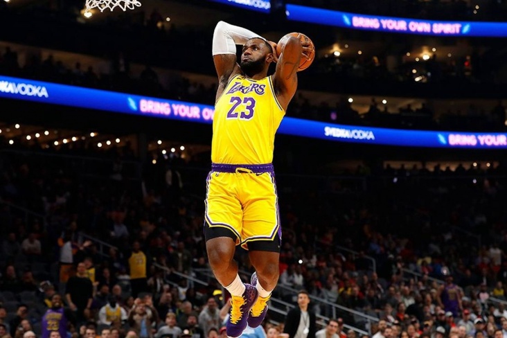 Lebron Džejms ima više pobeda u plej-ofu NBA lige nego bilo koji drugi tim u poslednjih 30 godina