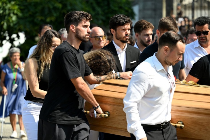 Oproštajna ceremonija za napadača Liverpula Dioga Žote održana je u Portugalu