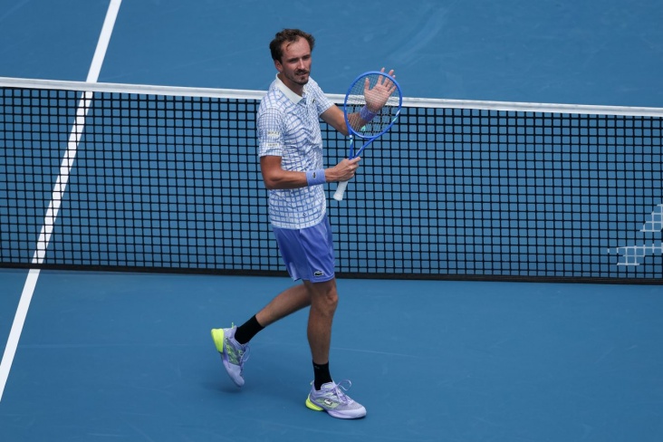 Medvedev izgubio od Bonzija u prvom kolu US Open-a i napustio turnir; nije prošlo bez skandala