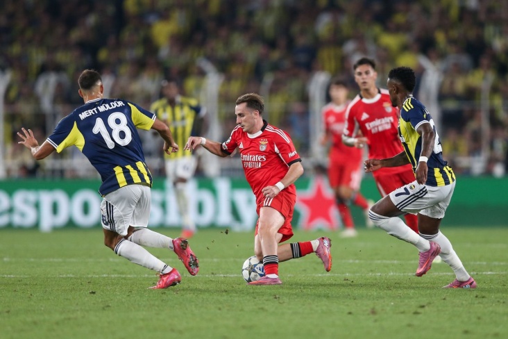 Fenerbahče i Benfika remizirali u prvoj utakmici plej-of runde Lige šampiona