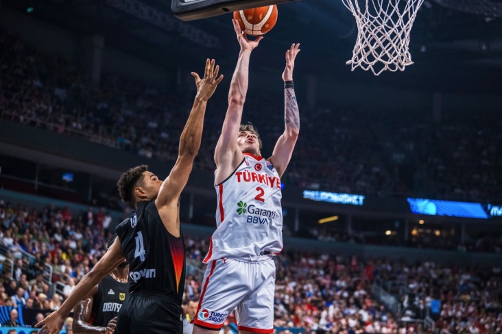 Turska demolirala Grčku za plasman u finale Eurobasketa