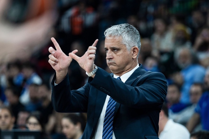 Anadolu Efes otpustio trenera Kokoškova nakon samo četiri meseca