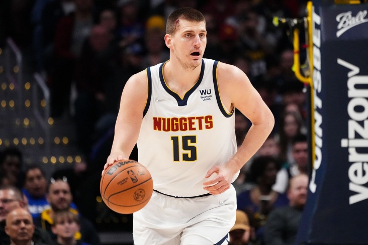 Jokić je prvi igrač u istoriji NBA koji dominira u četiri statističke kategorije u deceniji