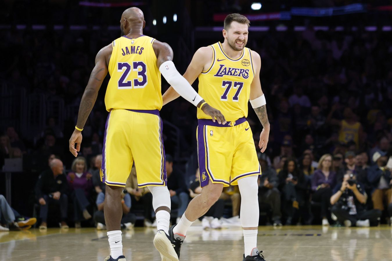 Uzbuna u LA: Ni Lebron Džejms ni Luka Dončić ne mogu da spasu Lejkerse od poraza