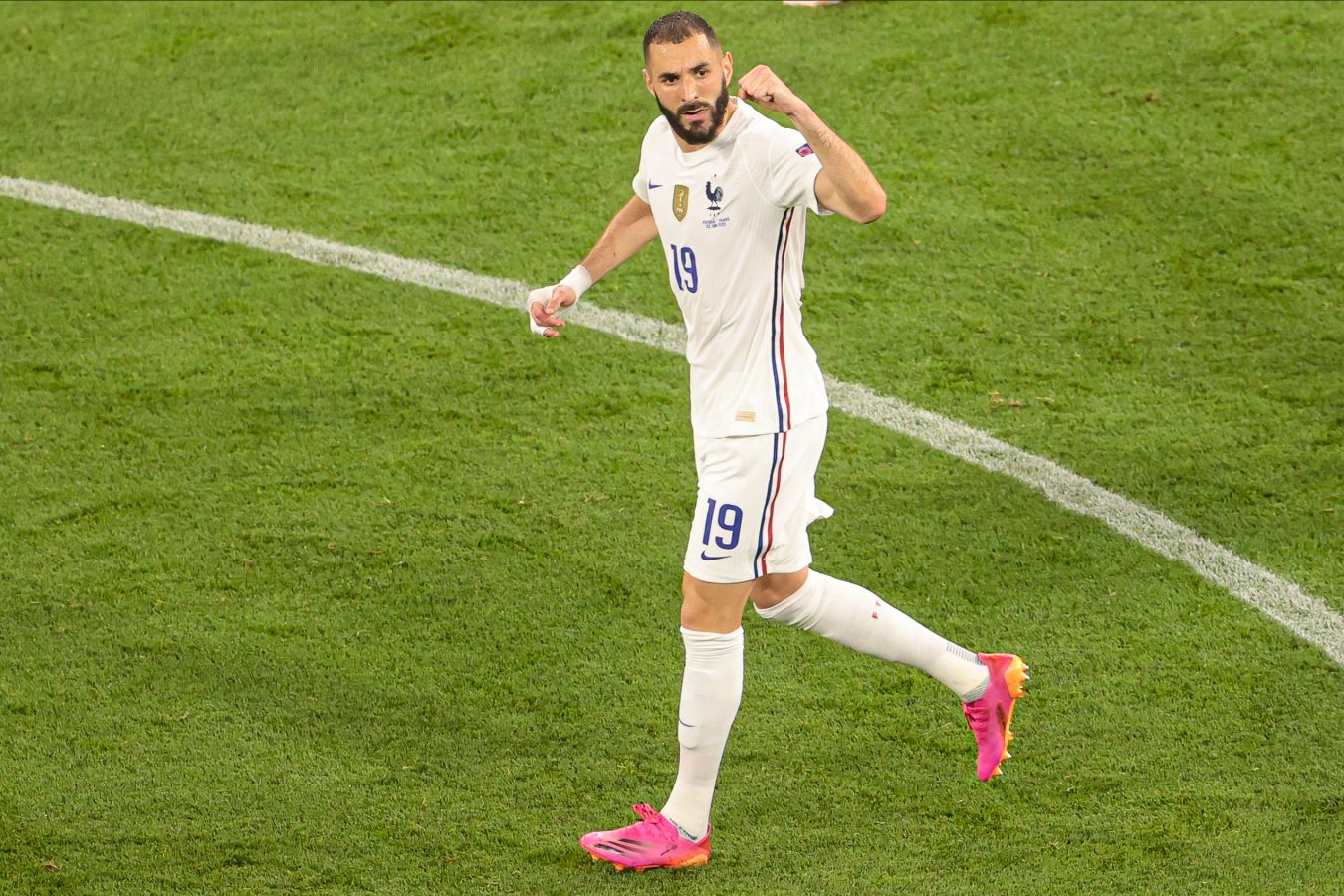 Benzema ipak prelazi u Al-Hilal iz Al-Itihada i potpisuje ugovor do 2027. godine; Ronaldo pred odlaskom iz Al-Nasra