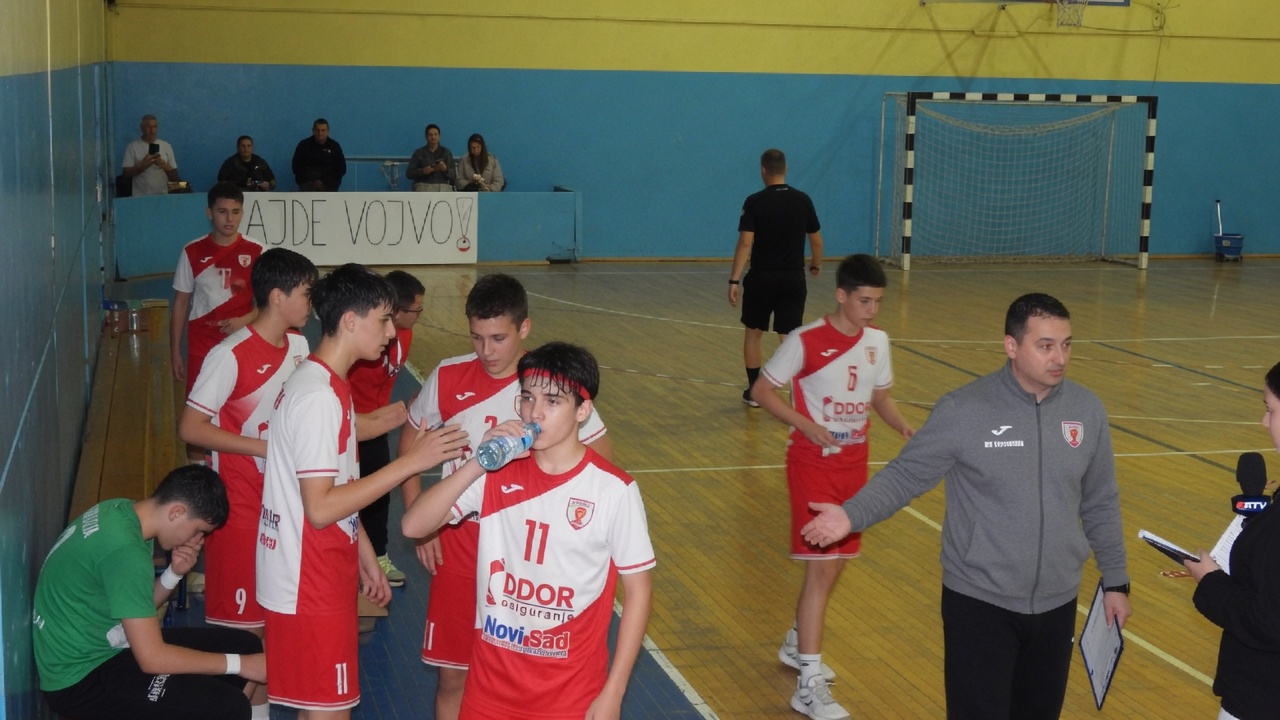 Srbija klekla pred Holandijom, ponovo poraz